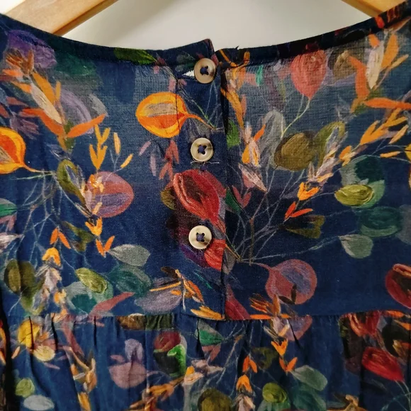 Indi & Cold Anthropologie Floral Blouse - Picture 4 of 7